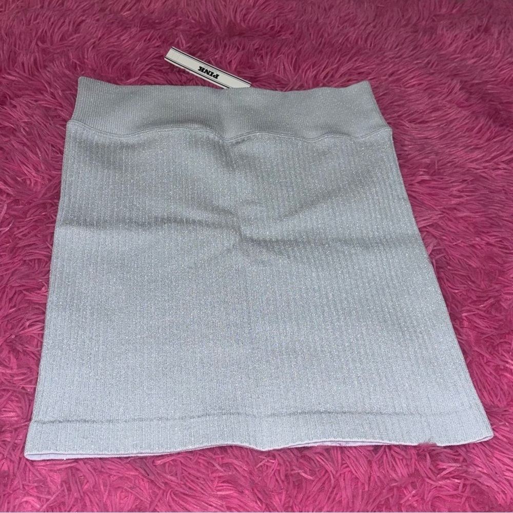 PINK Seamless Shimmer Mini Skirt Women Size Medium - Picture 1 of 12